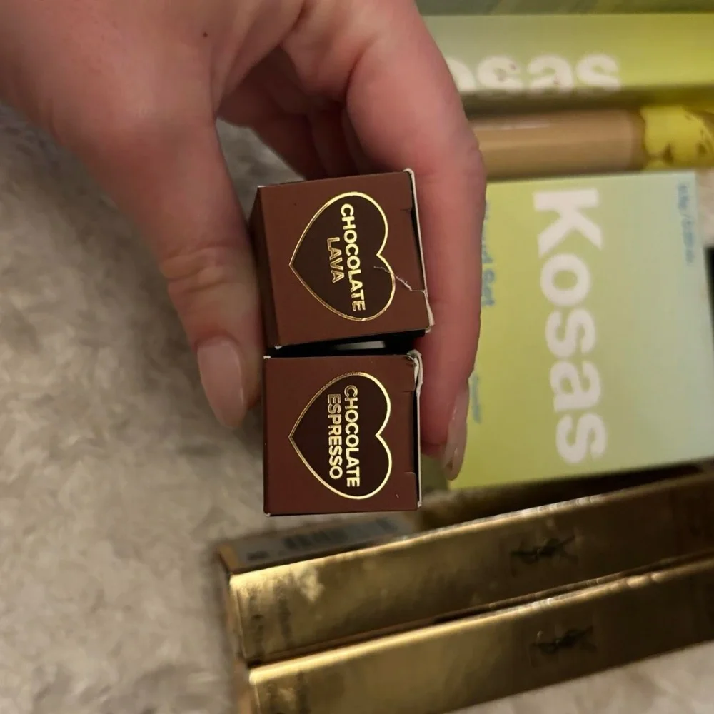 Makeup bundle - Picture 2 of 8